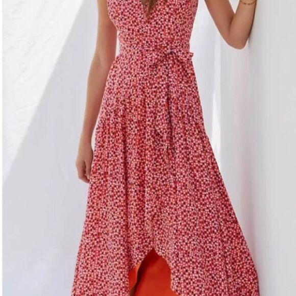 New Anthropologie HUTCH Flutter Wrap Midi Dress
Retail $198 NWT size SP,XSP,LP - Picture 9 of 15